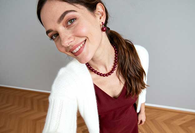 Burgundy Outfit Guide: 22 Elegant and Stylish Outfit Ideas