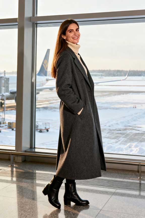 Long-Coat-+-Turtleneck-+-Boots