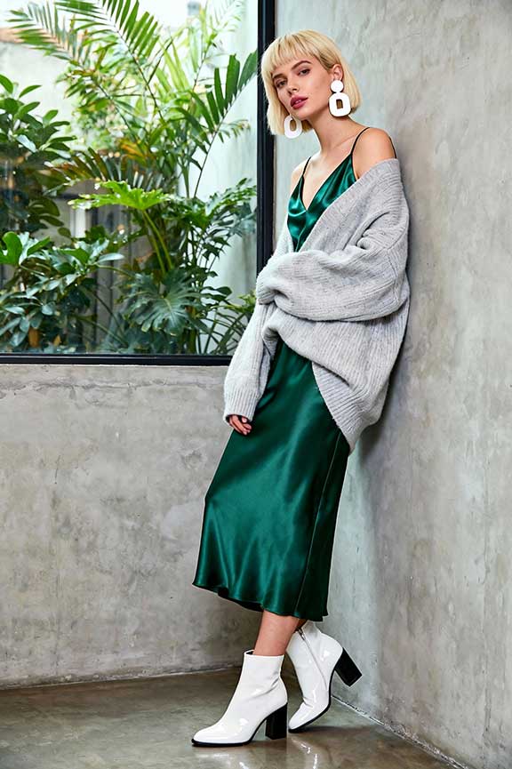 Slip-Skirt-+-Cashmere-Sweater-+-Ankle-Boots