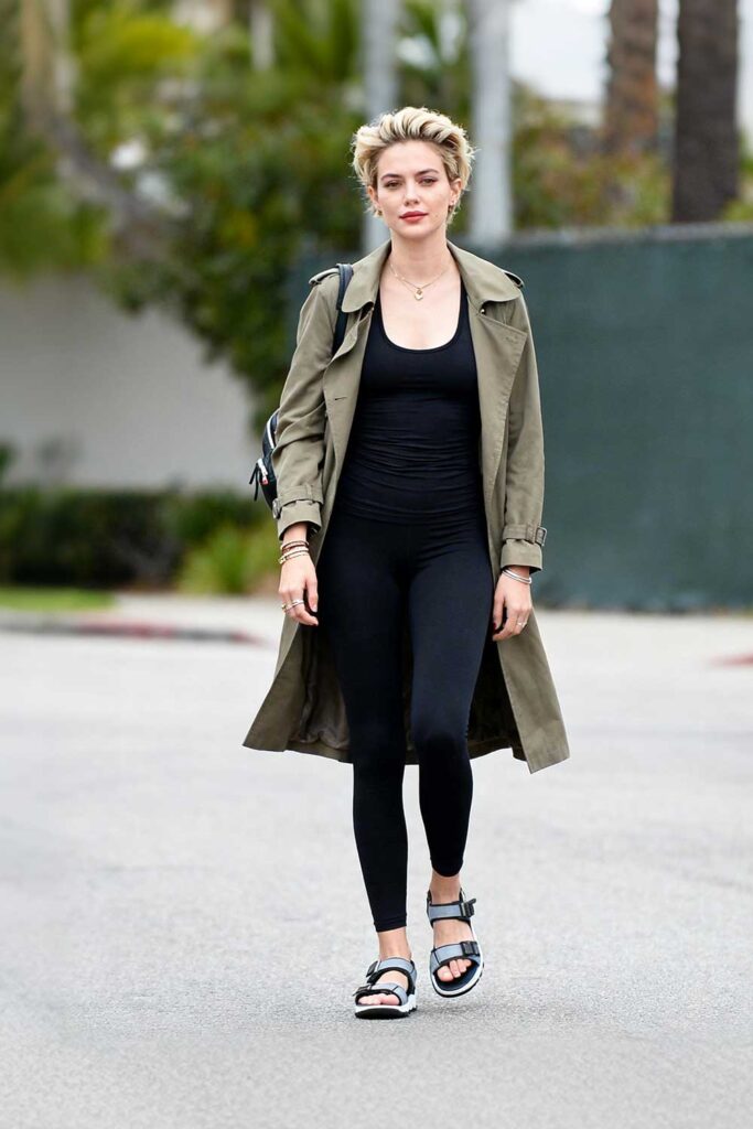 Black-leggings-+-fitted-tank-top-+-light-windbreaker-+-athletic-sandals-+-small-backpack